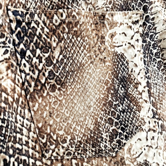 Lauren Ralph Lauren Petite Python Skinny Jeans - Picture 11 of 14